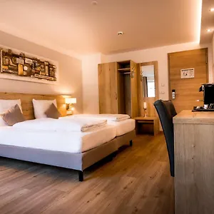 Am Kumpfmühler Kastell Hotel